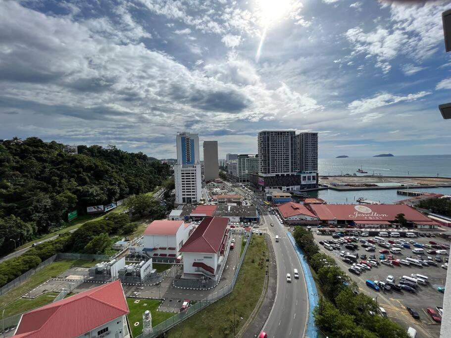 Jesselton Quay Kota Kinabalu 1 Leilighet Eksteriør bilde